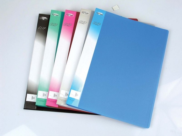 Aplankas A4 su prispaudimo mechanizmu įvairių spalvų Centrum 80100